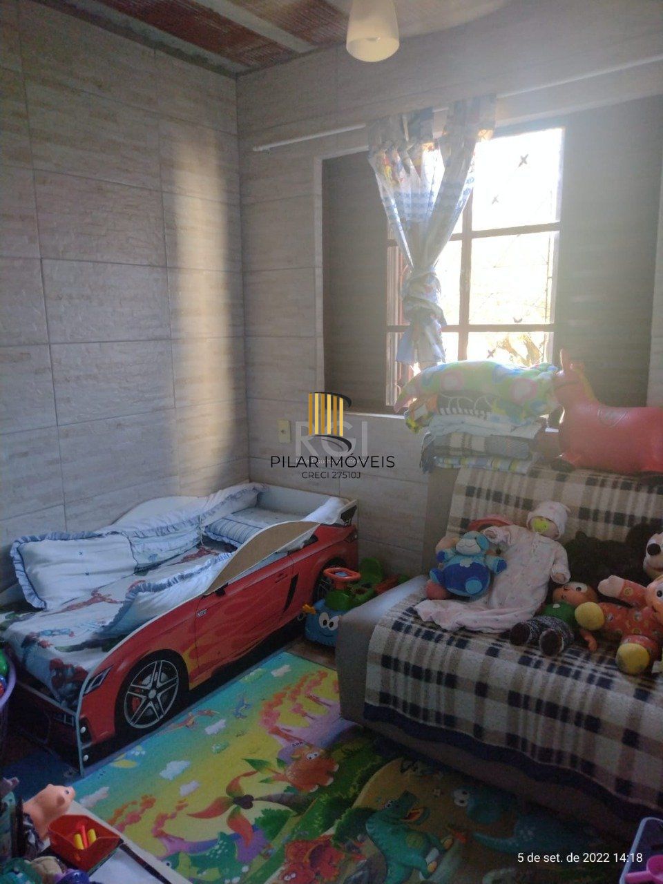 Casa para Venda - 220m², 2 dormitórios, sendo 1 suites, 2 vagas - Cavalhada, Porto Alegre