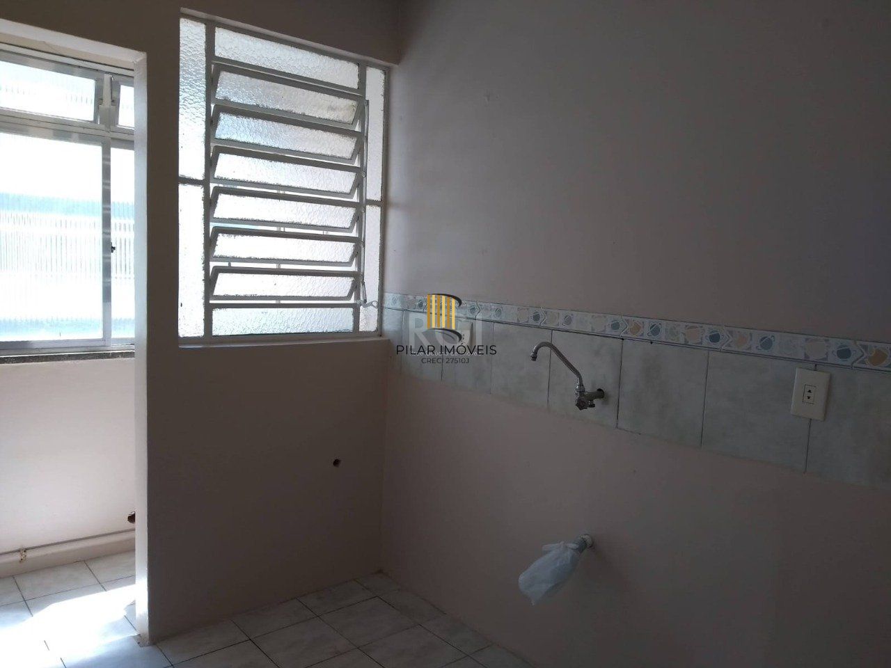 Apartamento para Venda - 69.84m², 3 dormitórios, Camaquã, Porto Alegre