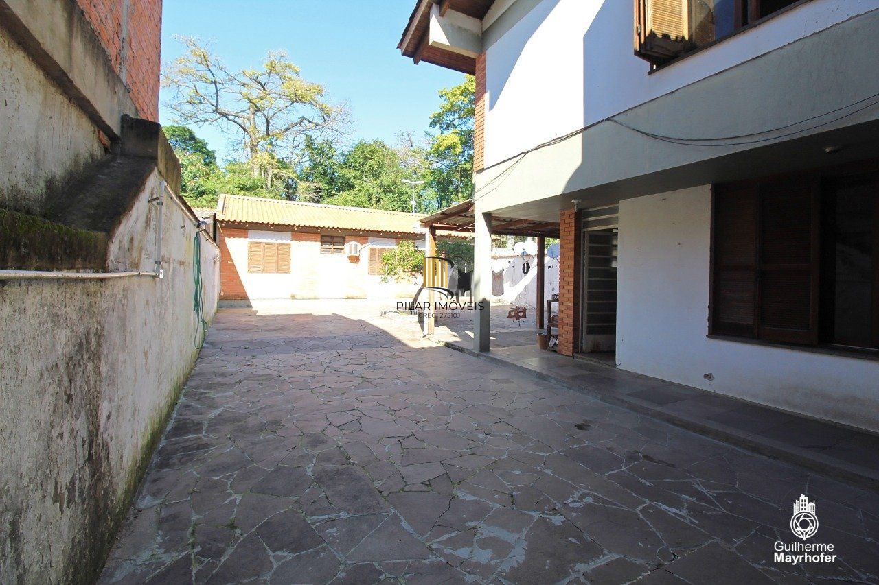 Casa para Venda - 526.64m², 4 dormitórios, sendo 2 suites, 4 vagas - Teresópolis