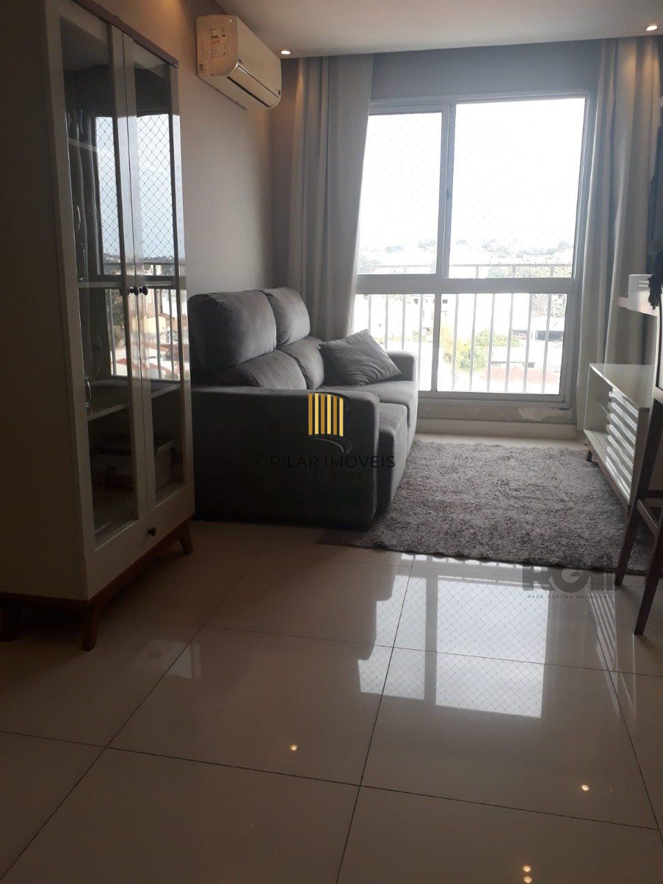 APARTAMENTO DE 2 DORMITÓRIOS E VAGA ESCRITURADA EM CONDOMÍNIO COM INFRA COMPLETA.