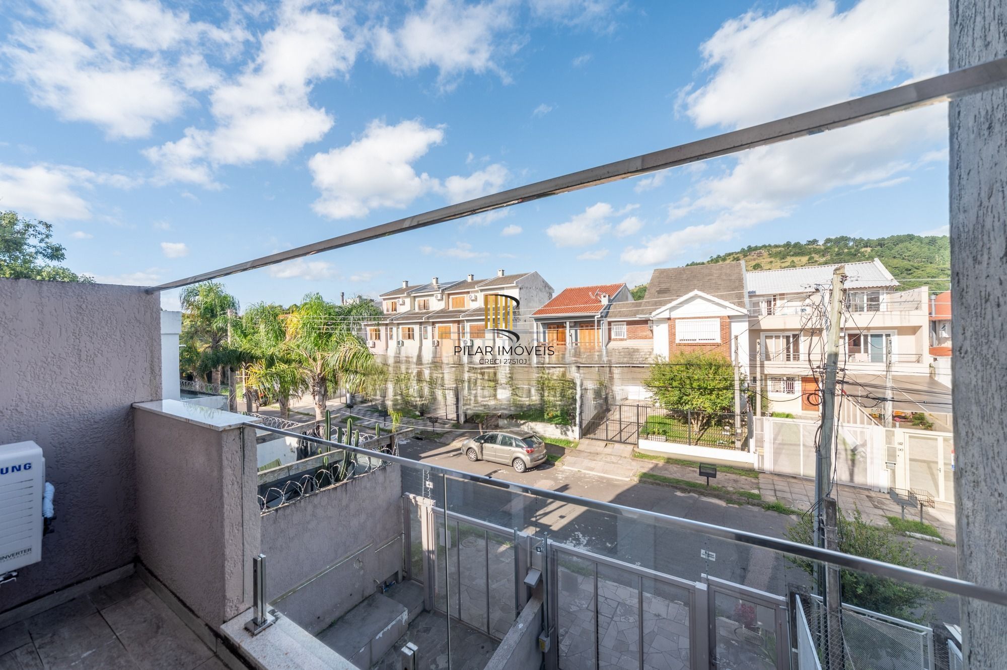 Deslumbrante casa 3 suítes, 4 Banh, 2 vagas cobertas, Guarujá POA RS