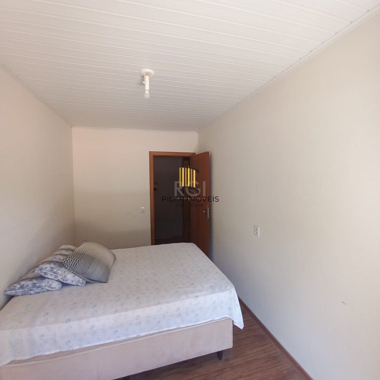 2 Casa com 4 quartos, 2 vagas de garagem, no bairro Belém Novo, Porto Alegre/RS     