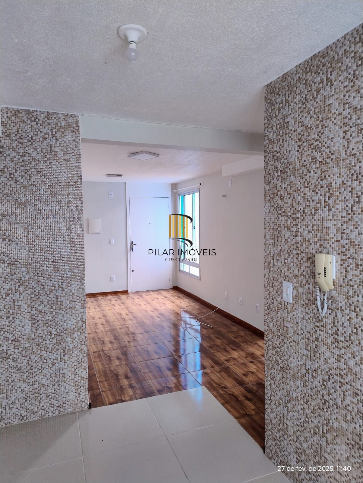 Apartamento para Venda - 45.81m², 2 dormitórios, 1 vaga, Lomba do Pinheiro