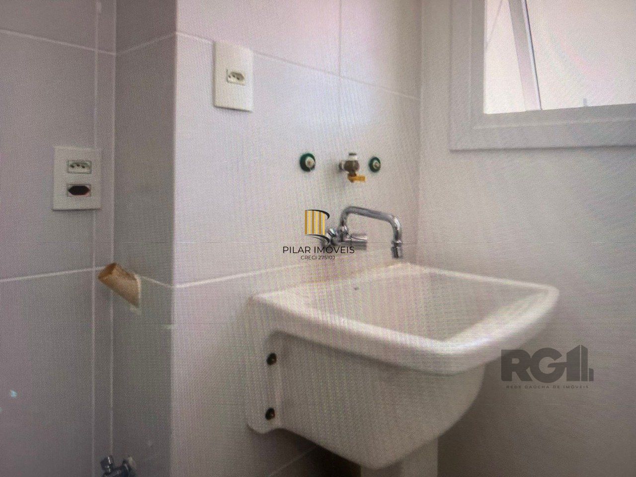Apartamento de 2 dormitórios, sendo 1 suíte no bairro Mal Rondon