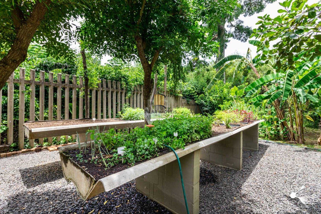 Casa Condominio para Venda - 142,39m², 3 dormitórios, sendo 1 suites, 2 vagas - Vila Nova, Porto Alegre