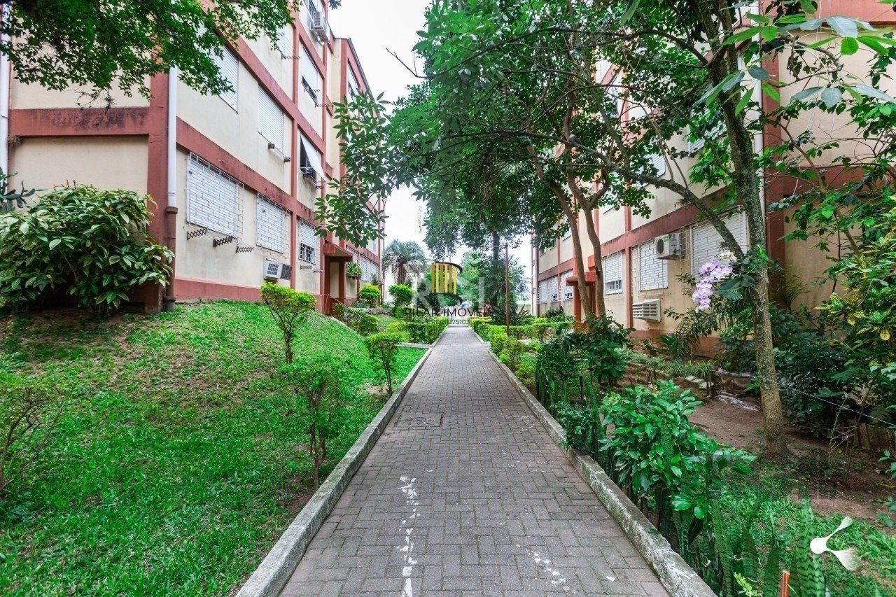 APARTAMENTO COM DOIS QUARTOS NO BAIRRO CAMAQUÃ