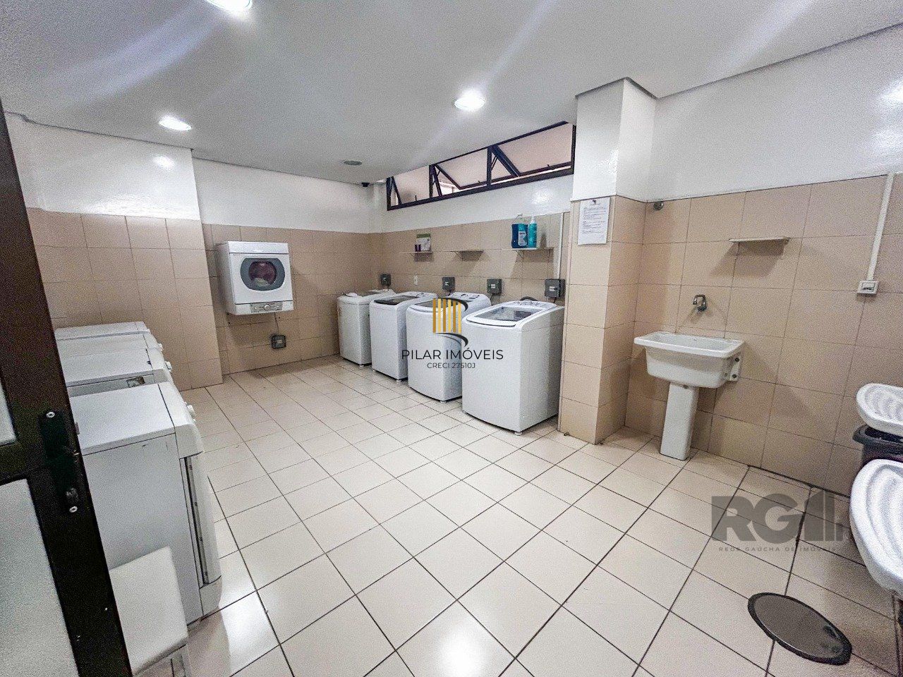 Apartamento 3 dormitórios no bairro Mont Serrat
