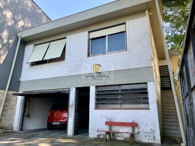 Casa de 3 dormitórios no bairro Bom Jesus