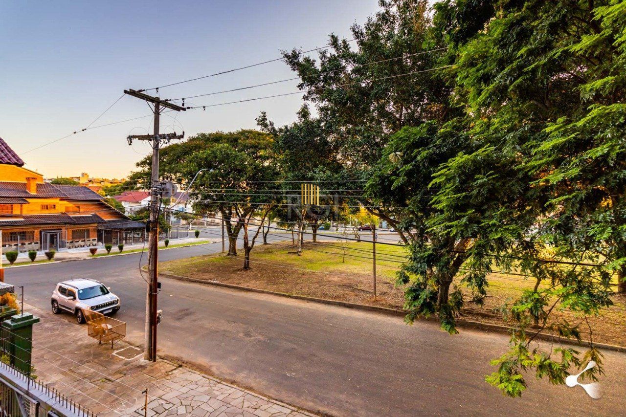 EXCELENTE APARTAMENTO DE 3 DORMITÓRIOS E 2 VAGAS DE GARAGEM