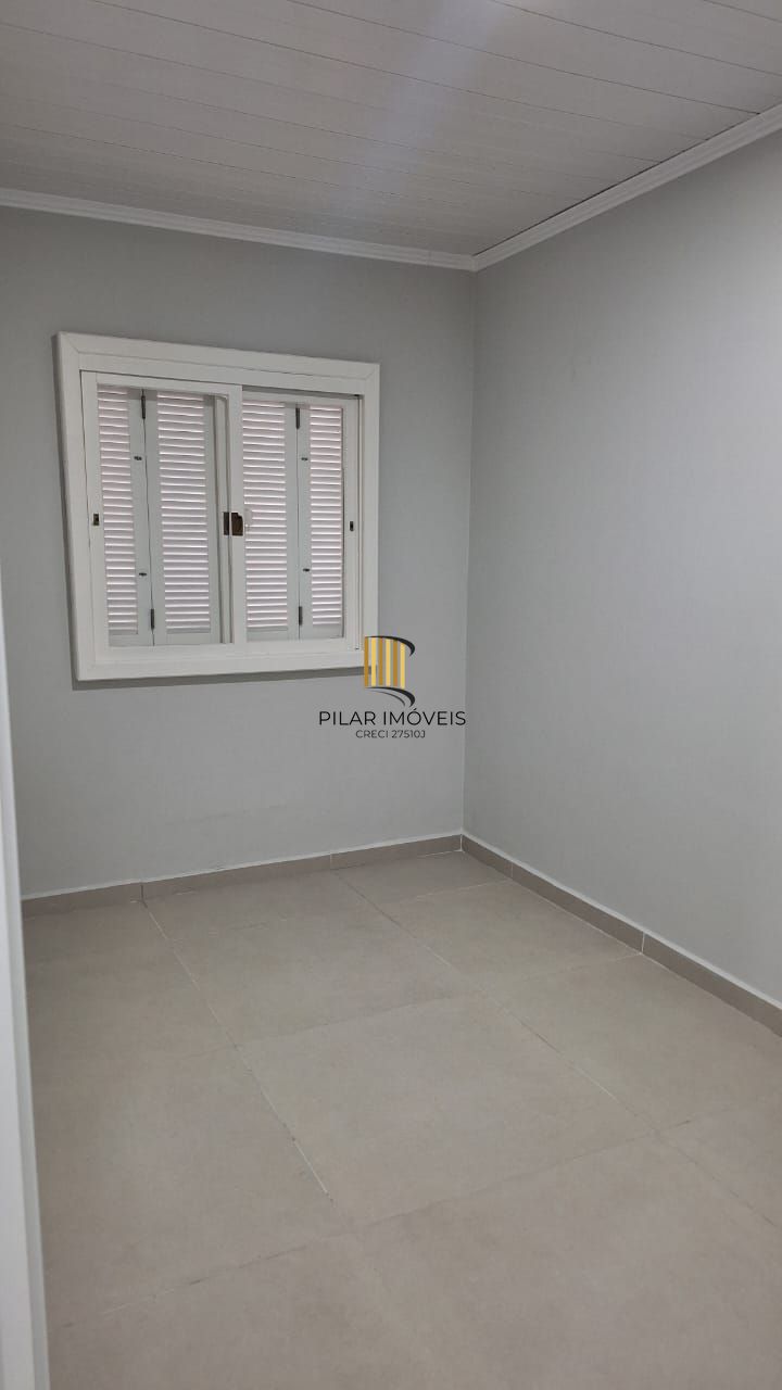 Casa em Condomínio com 02 Quartos, Bairro Restinga