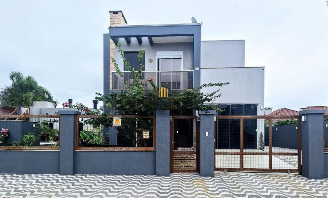 Casa na praia  Xangri-la c 222m2 privados  , 3 dormit, 2 Suites semi mobiliada c piscina. aceita imóvel como parte do pagamento em Porto Alegre