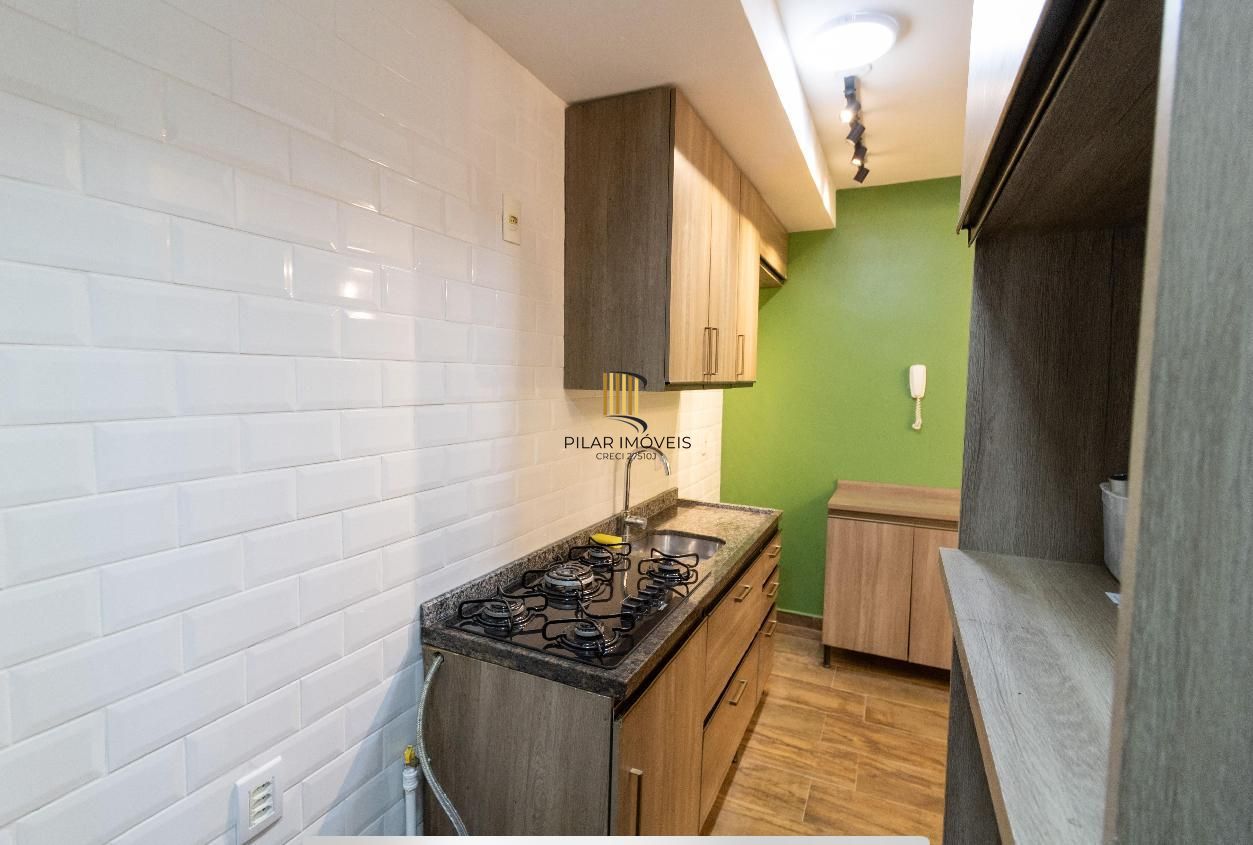 Apartamento com 03 quartos e 01 vaga escriturada no Bairro Camaquã
