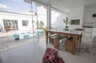 Casa 3 dormitórios no bairro Três Figueiras