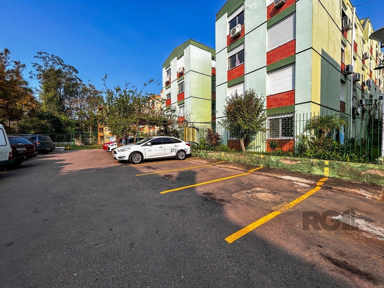 APARTAMENTO 2 DORMITÓRIOS, VAGA ROTATIVA, NO BAIRRO CRISTAL, PORTO ALEGRE/RS