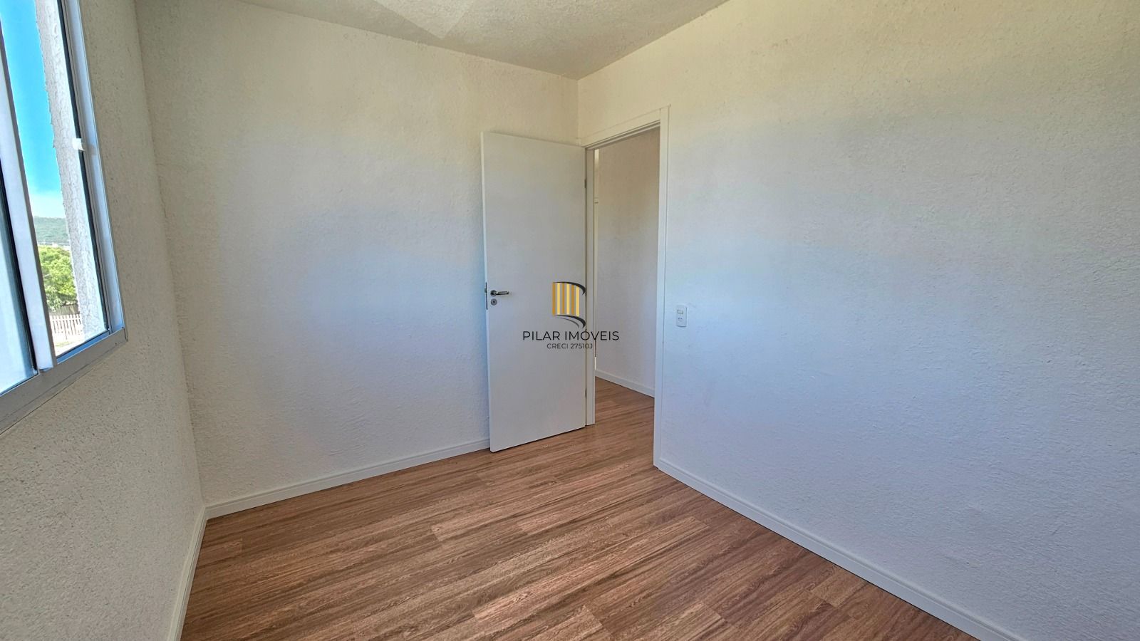Apartamento com 2 dormitórios no bairro Restinga em Porto Alegre/RS