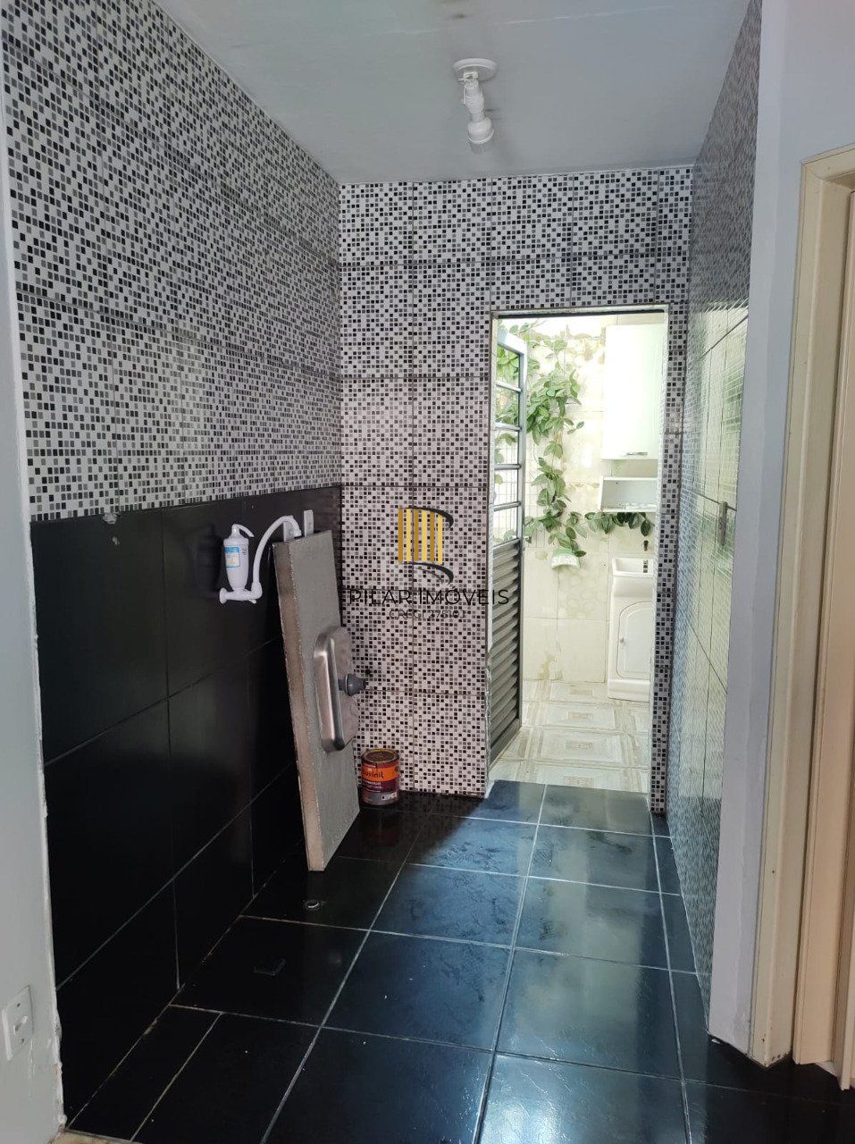 Casa Condominio para Venda - 36m², 2 dormitórios, 1 vaga - Guarujá, POA