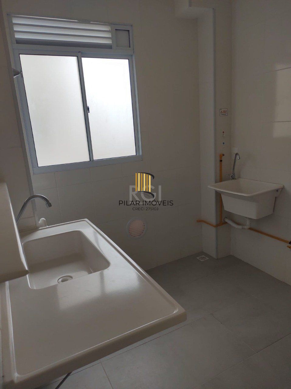 Apartamento para Venda - 40.23m², 2 dormitórios, 1 vaga - Petrópolis, Porto Alegre