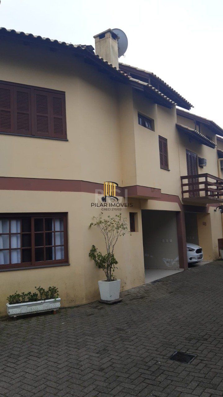 Casa em condomínio com 168,03m² com 3 dormitórios, 1 suíte, vagas de garagem, no bairro Serraria
