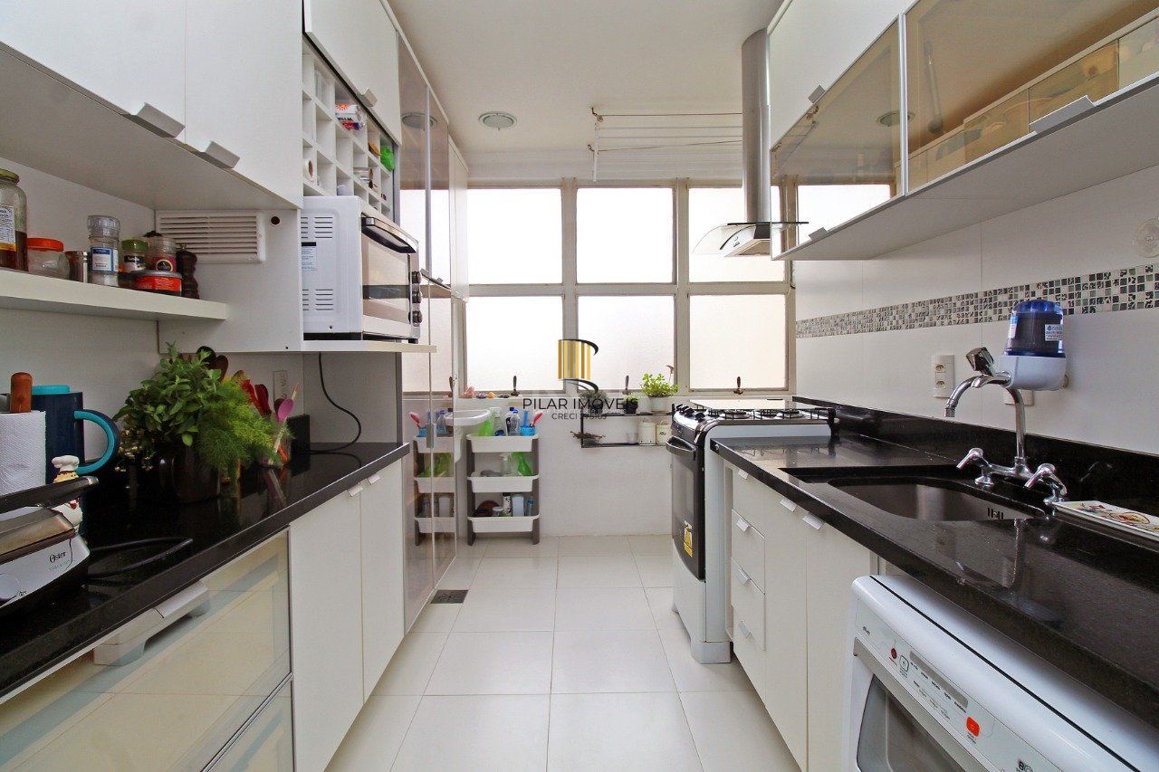 Apartamento 2 dormitórios, no bairro Floresta, Porto Alegre/RS
