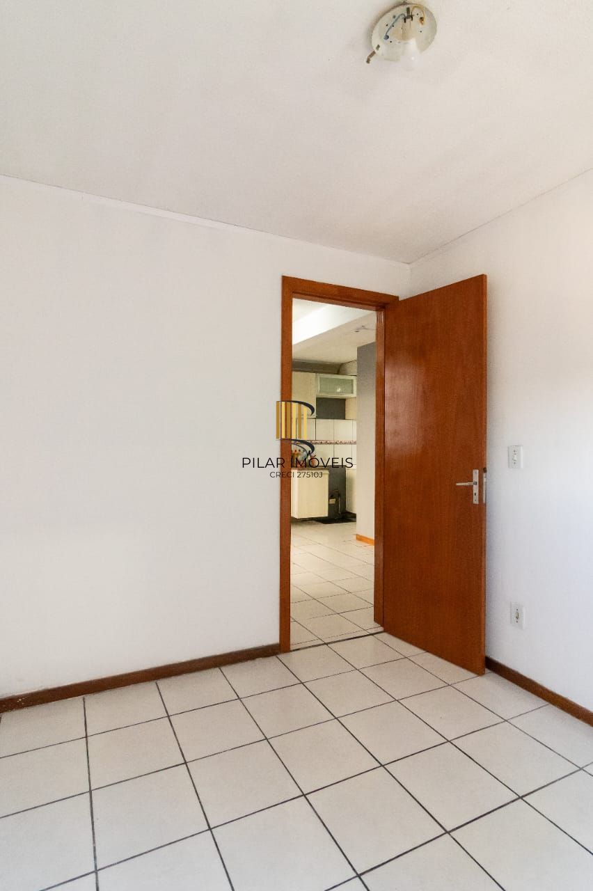 Apartamento com 02 quartos e 01 vaga no Bairro Lomba do Pinheiro em Porto Alegre