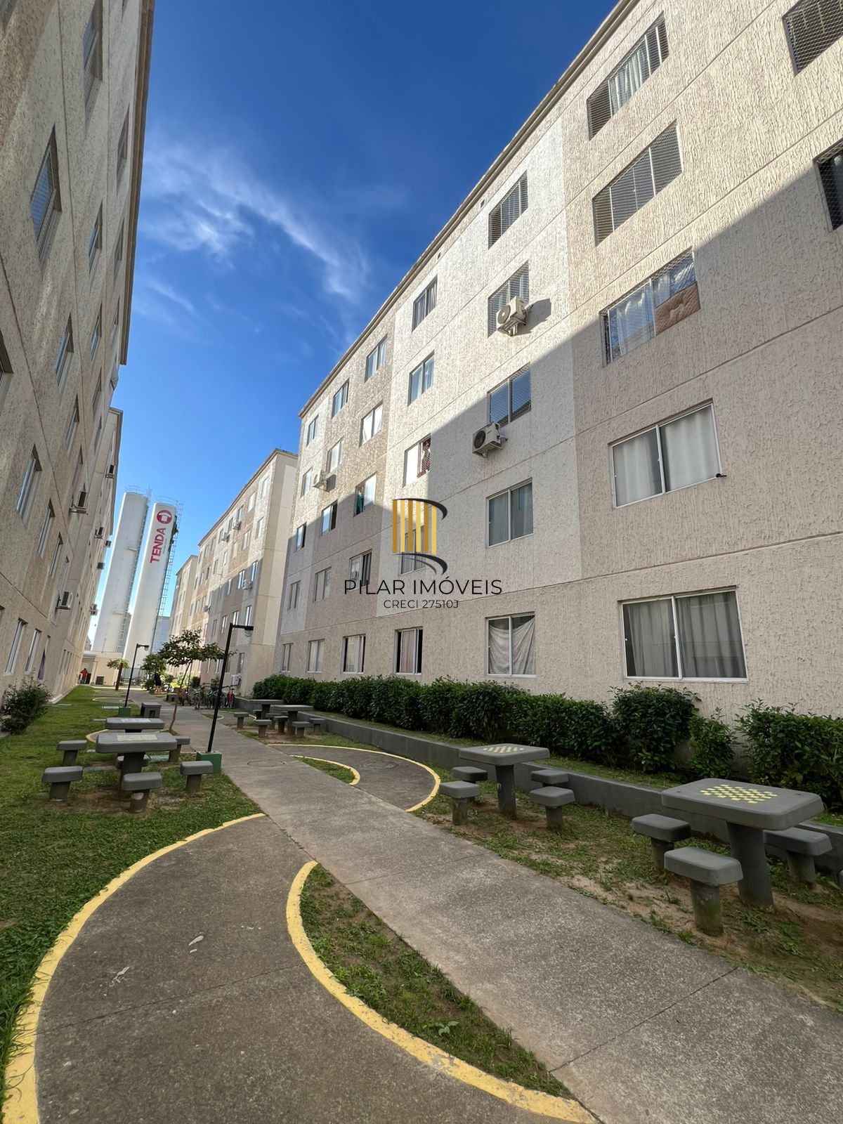Apartamento Térreo com 02 quartos e 01 vaga no Bairro Restinga em Porto Alegre