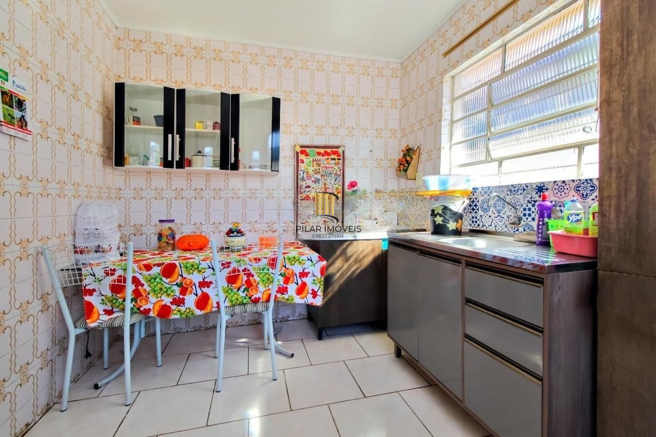 Casa de 3 quartos no bairro Tristeza Zona Sul