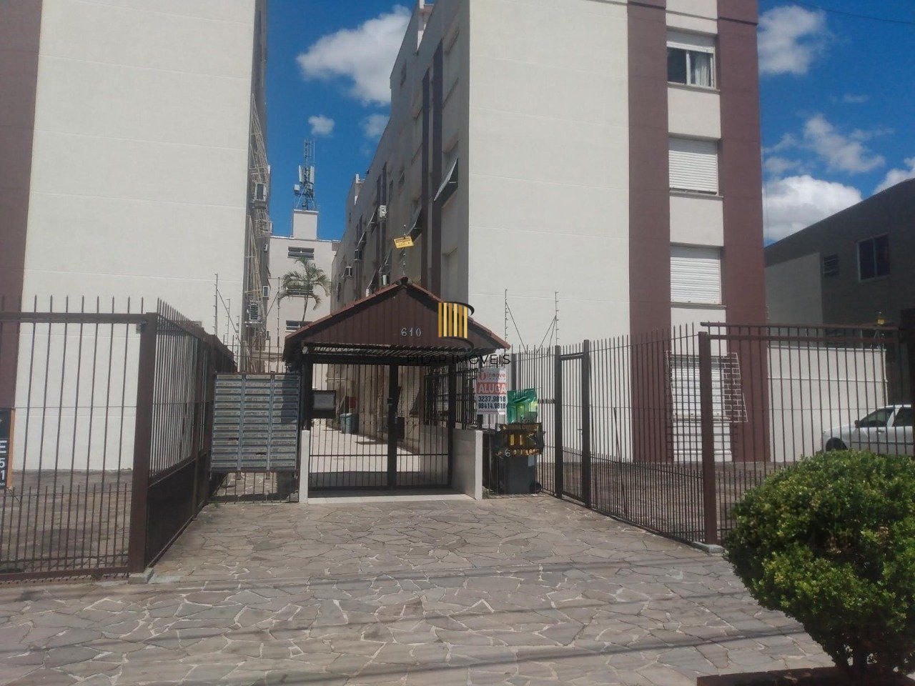 APARTAMENTO DE 2 DORMITORIOS REFORMADO BAIRRO SANTO ANTONIO - POA/RS