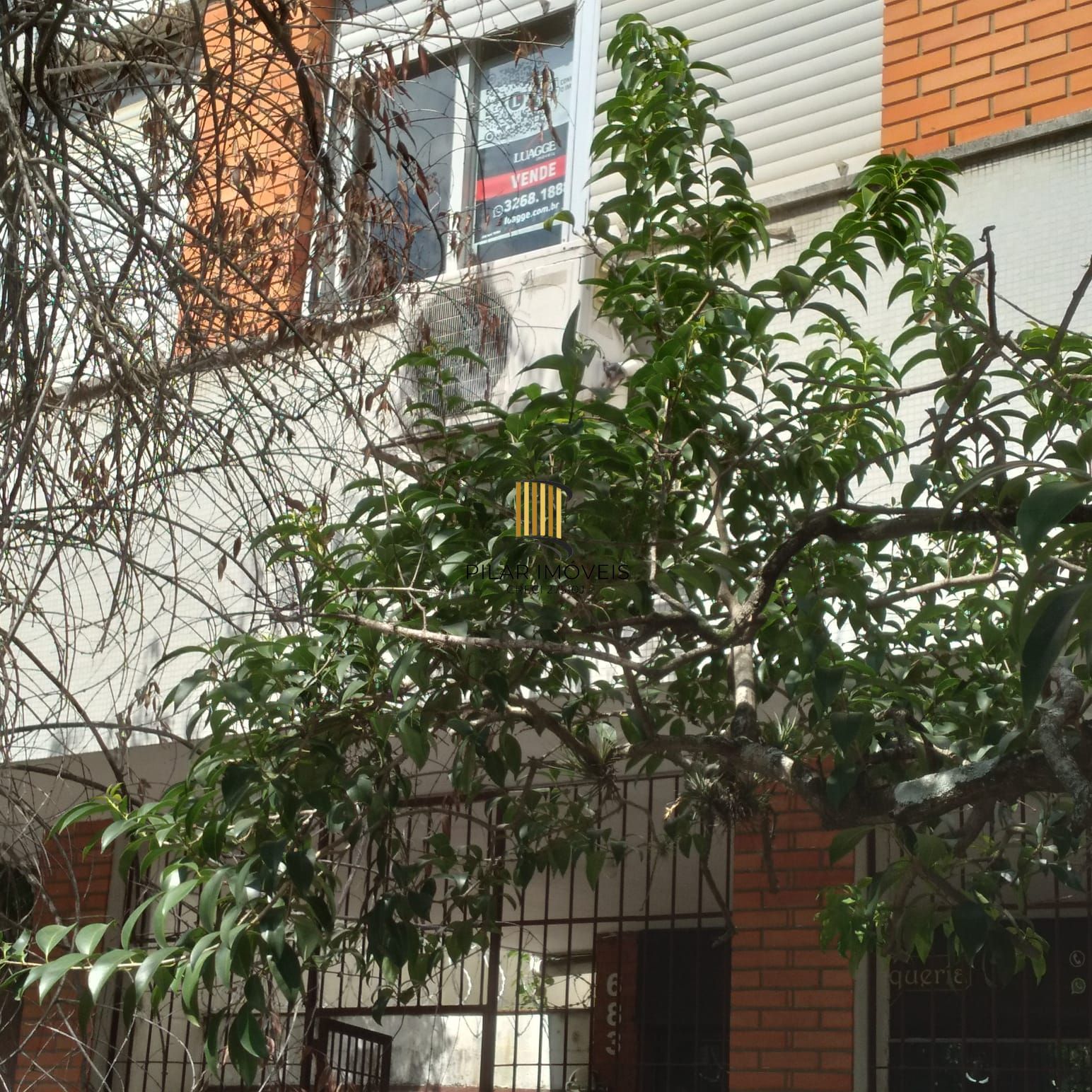 Oportunidade Única! Lindo Apartamento de 3 Quartos no Coração de Porto Alegre!** 🏡                                                 Imóvel com 3 dormitórios transformado em 2 de fácil reversão.
