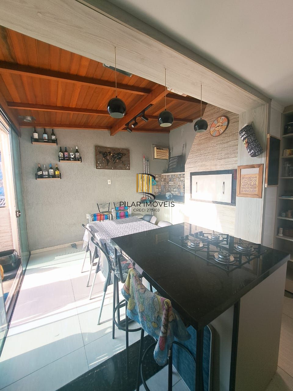 Apartamento com 02 quartos no Bairro Cristal (01 Suíte)