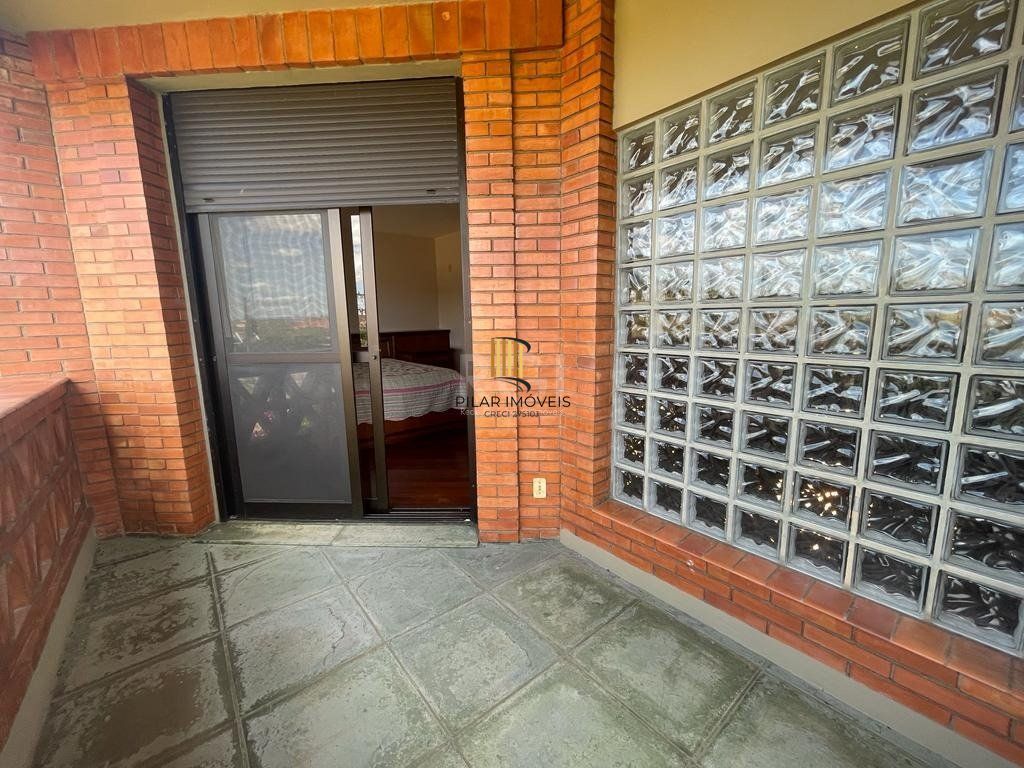 Casa Condominio para Venda - 359.27m², 3 dormitórios, sendo 1 suites, 4 vagas - Cristal