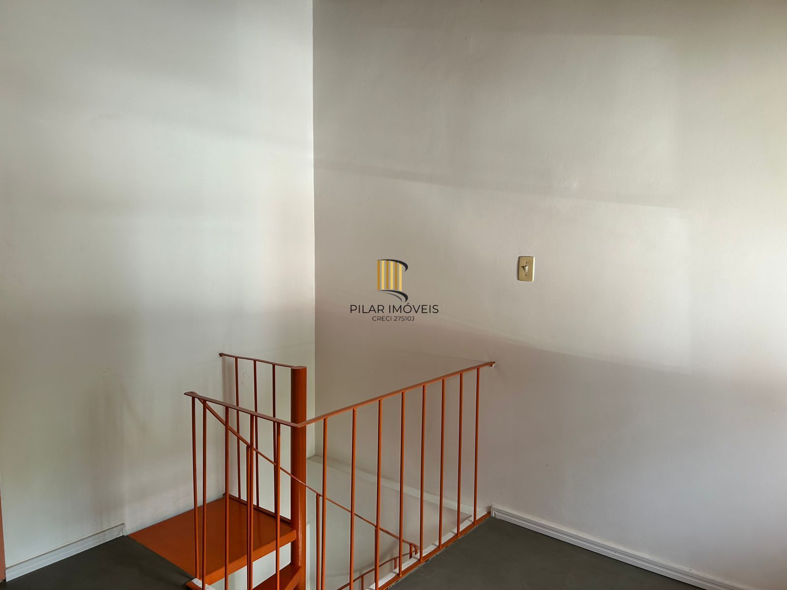 Casa 2 dormitórios no bairro Guarujá
