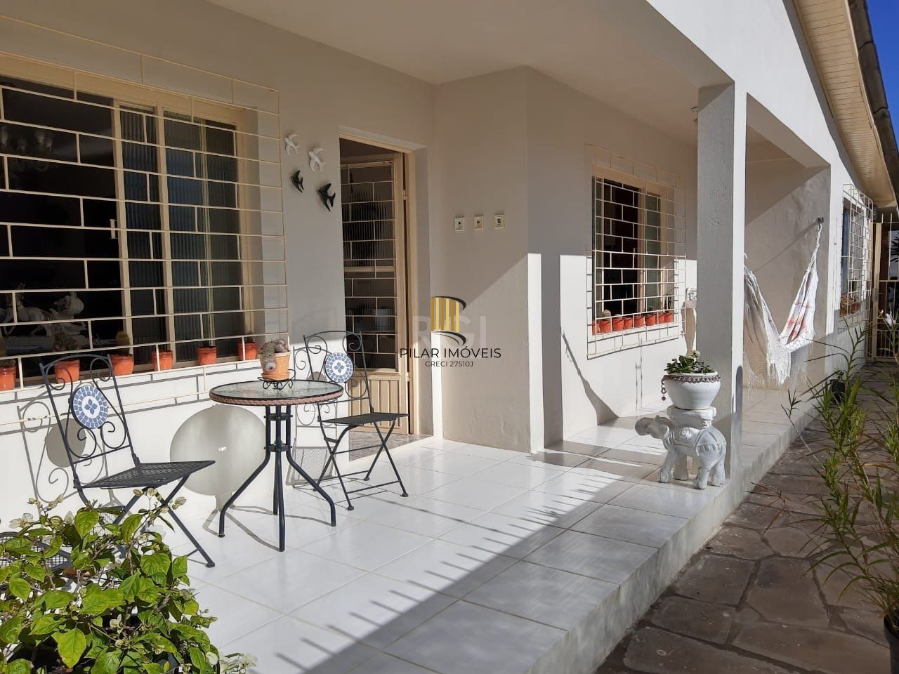 Casa para Venda - 103.38m², 2 dormitórios, sendo 1 suites, 3 vagas - Cecília, Porto Alegre