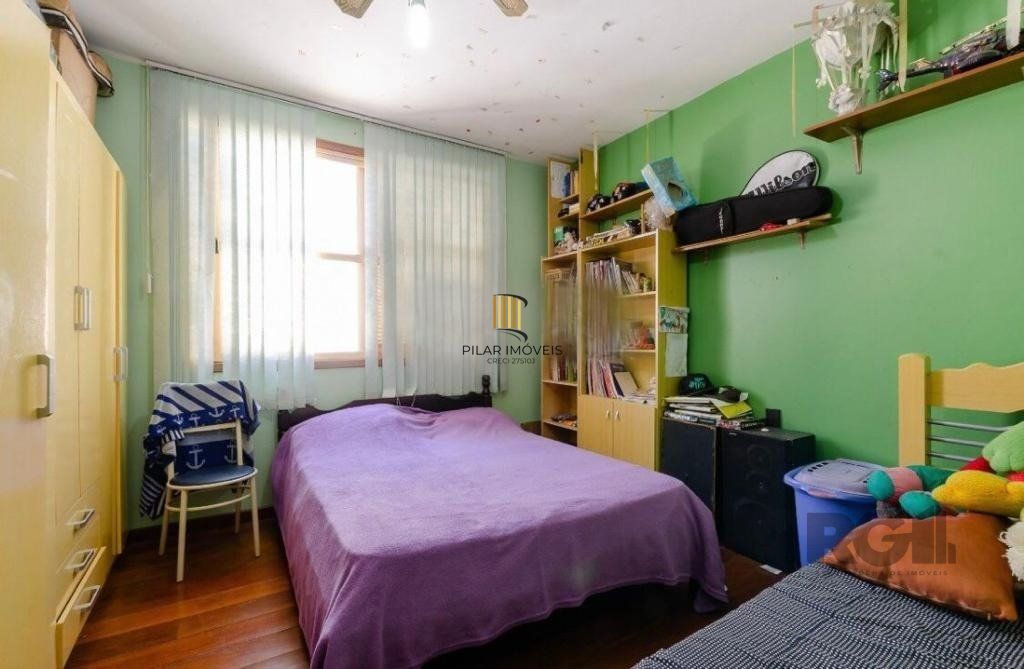 Casa 6 dormitórios no bairro Vila Conceição