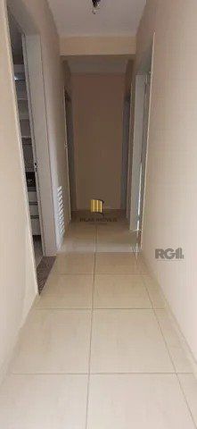 Apartamento com 3 dormitórios, 2 banheiros, 1 vaga de garagem, no bairro Cristal, Porto Alegre/RS