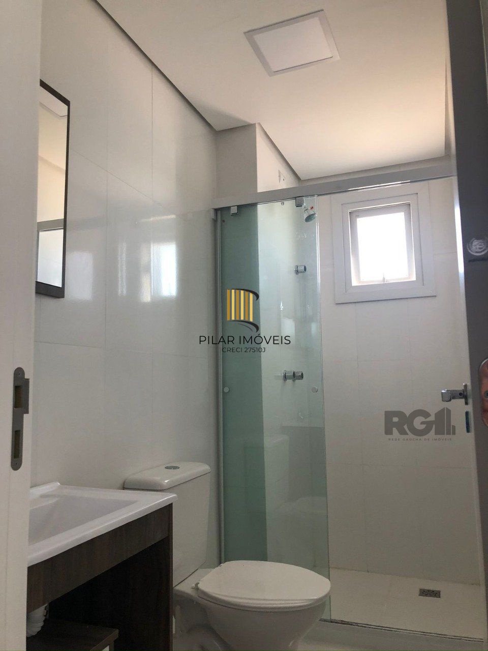 Apartamaento de 2 dormitórios, sala, cozinha, banheiro no bairro Marechal Rondon em Canoas