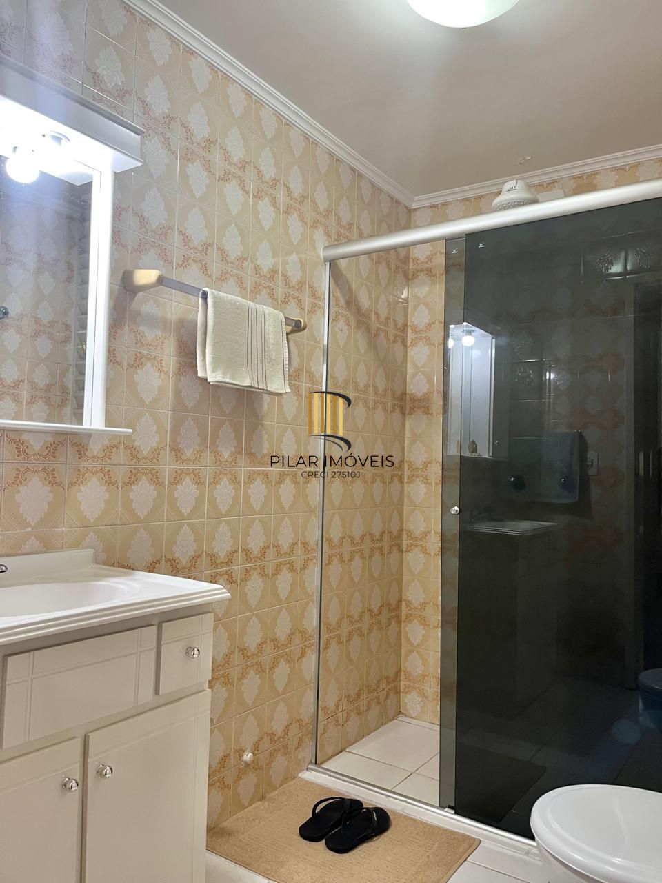 Apartamento a venda no bairro Cristal composto de dois dormitórios