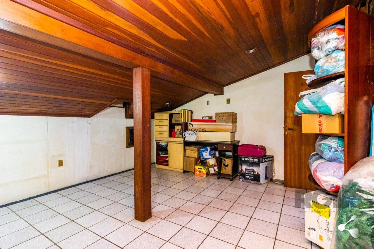 CASA, 4 DORMITÓRIOS, 3 SUÍTES, 2 VAGAS DE GARAGEM, BAIRRO IPANEMA, PORTO ALEGRE/RS