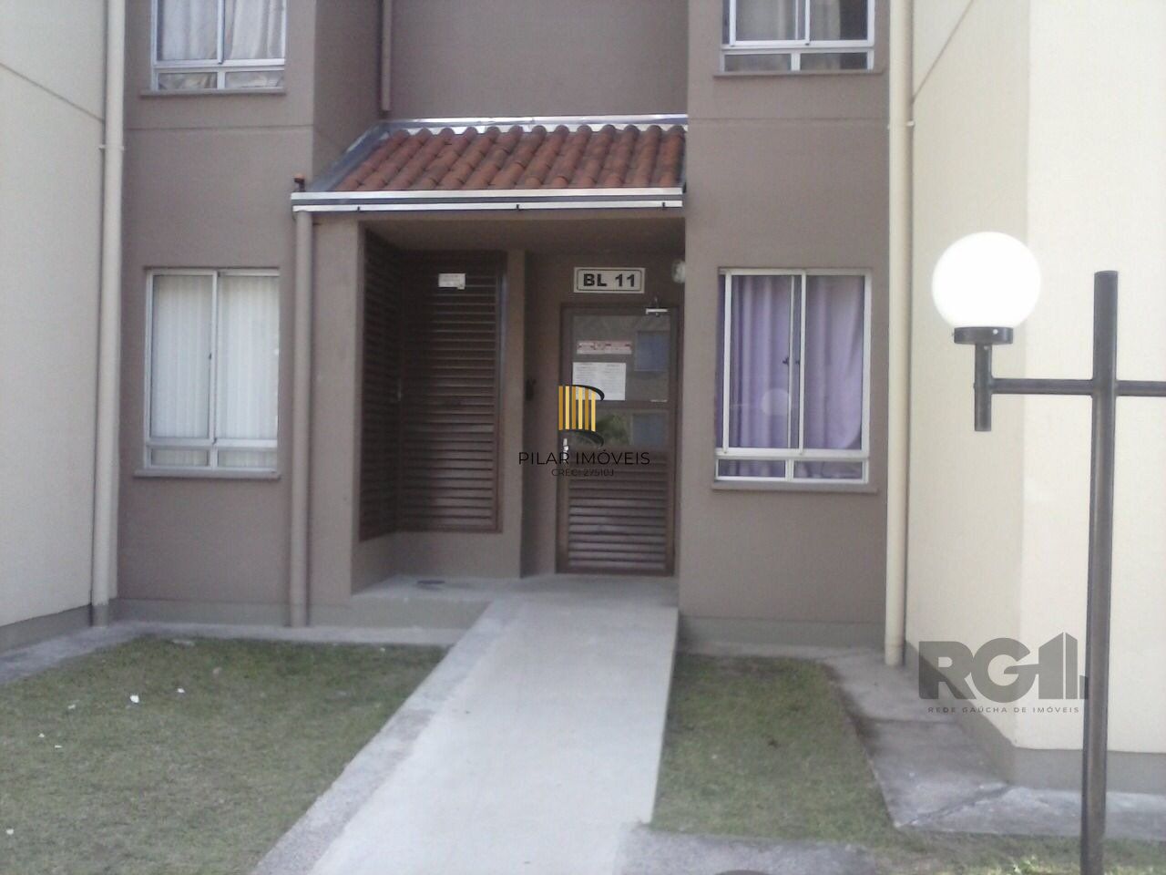Oportunidade !!! Lindo Apartamento 02 Dormitórios com vaga.