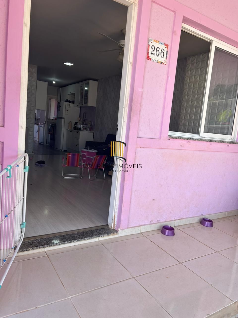 Casa com 03 quartos no Bairro Hípica