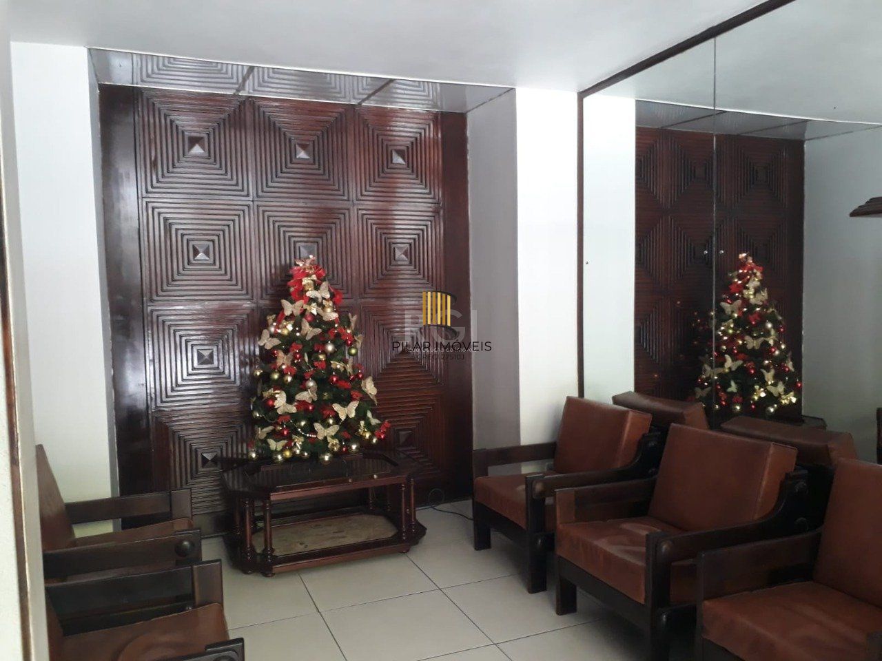 MEGA APARTAMENTO DE 137M² ,  COM SACADA, 2 DORMITÓRIOS, NO CENTRO DE PORTO ALEGRE -RS
