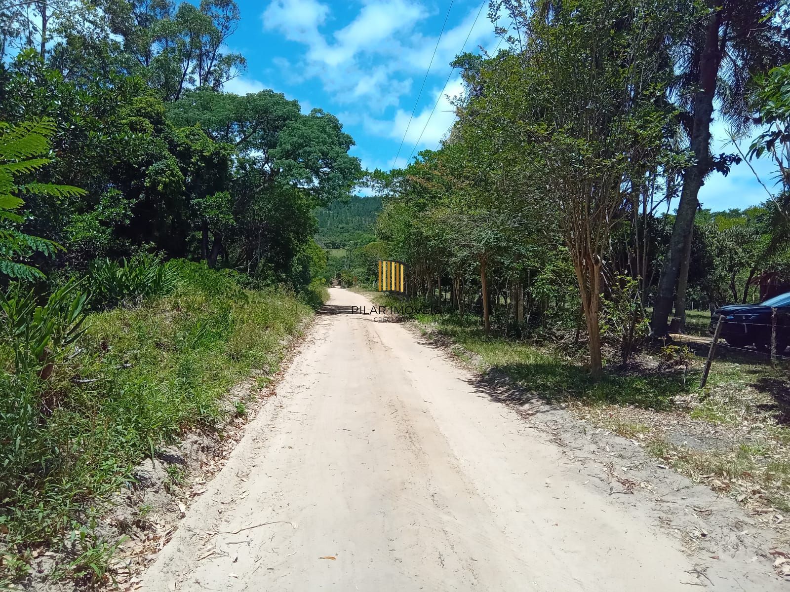 Sitio com 13 mil metros com casa !