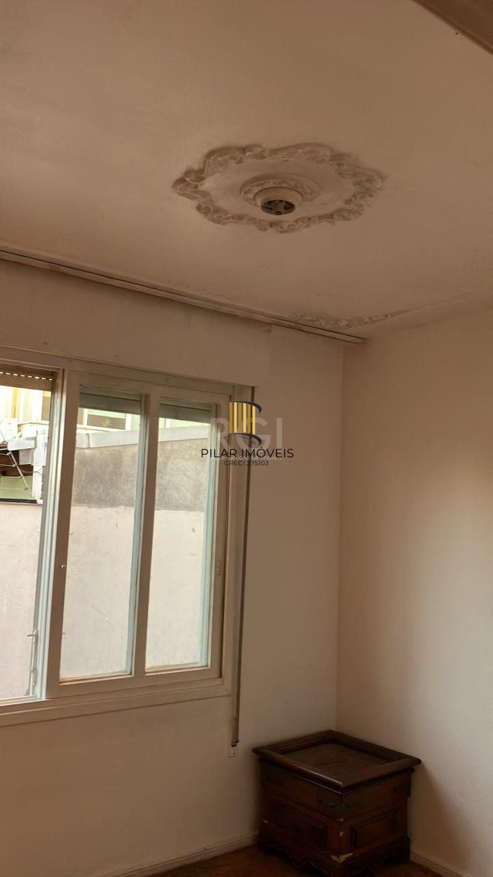 Apartamento de 2 dormitórios no bairro Passo d´Areia