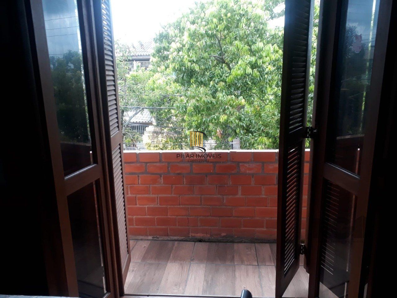 Casa com 3 dormitórios, sendo 1 suíte no bairro Hípica