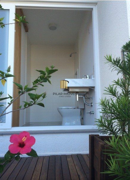 Casa para Venda - 260m², 3 dormitórios, sendo 2 suites, 4 vagas - Hípica