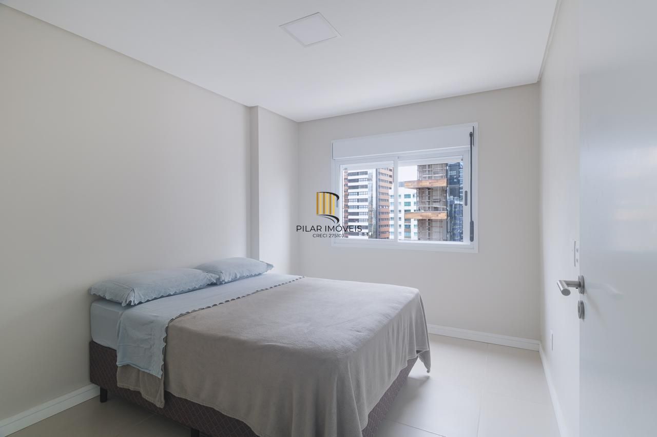 Apartamento com 03 Quartos (01 suíte) e 02 vagas na Praia de Torres RS