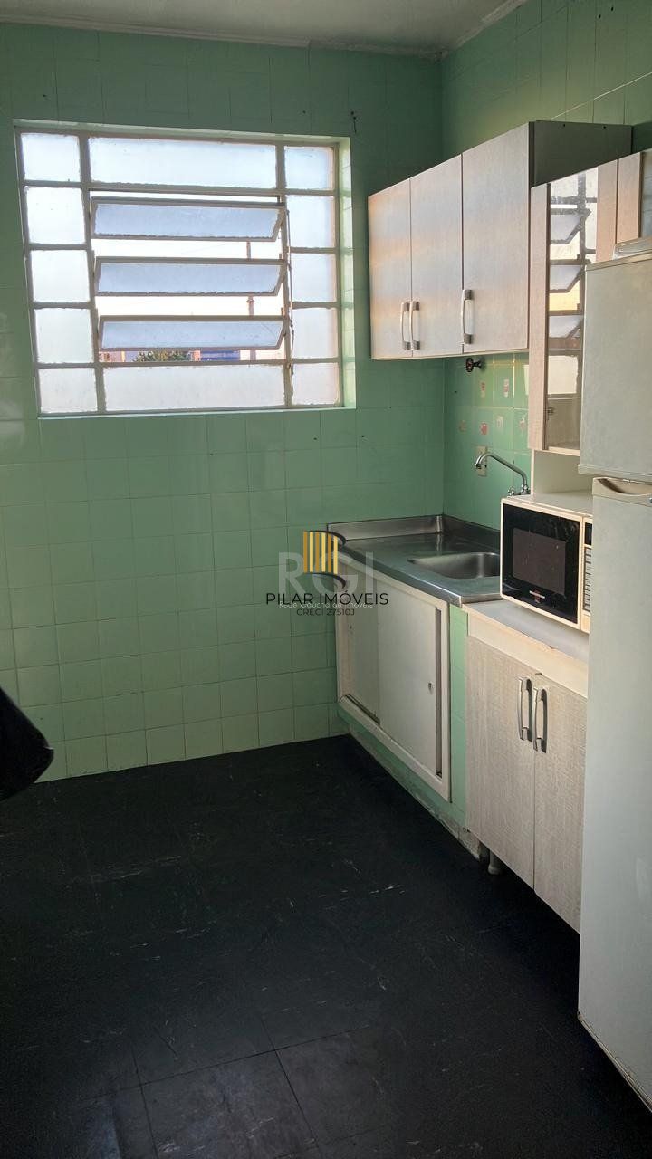 Apartamento de 2 dormitórios no bairro Passo d´Areia