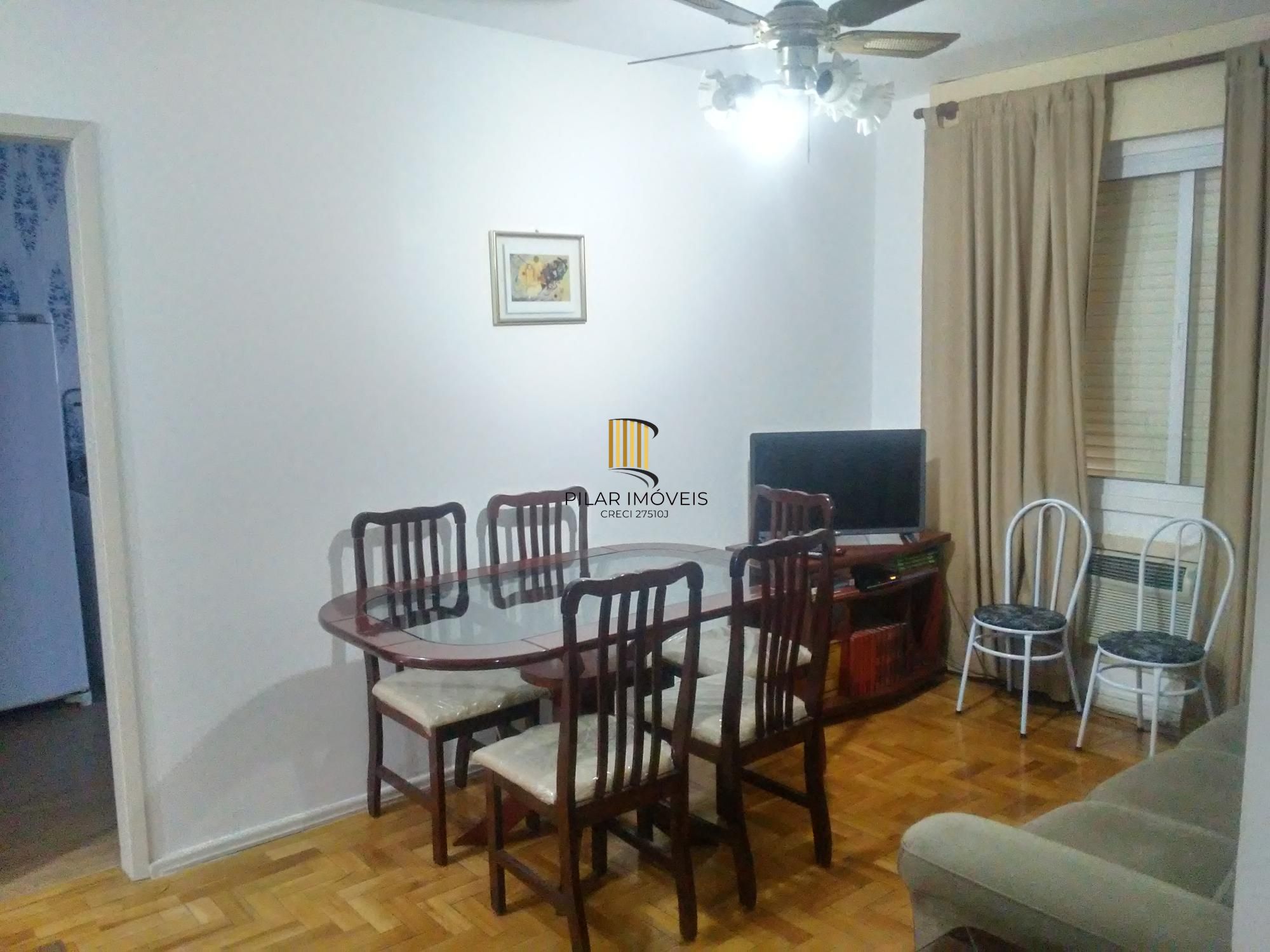 APARTAMENTO 2 DORMITÓRIOS NO 2º PAVIMENTO 1º ANDAR LOCALIZADO  NO BAIRRO SÃO SEBASTIÃO
