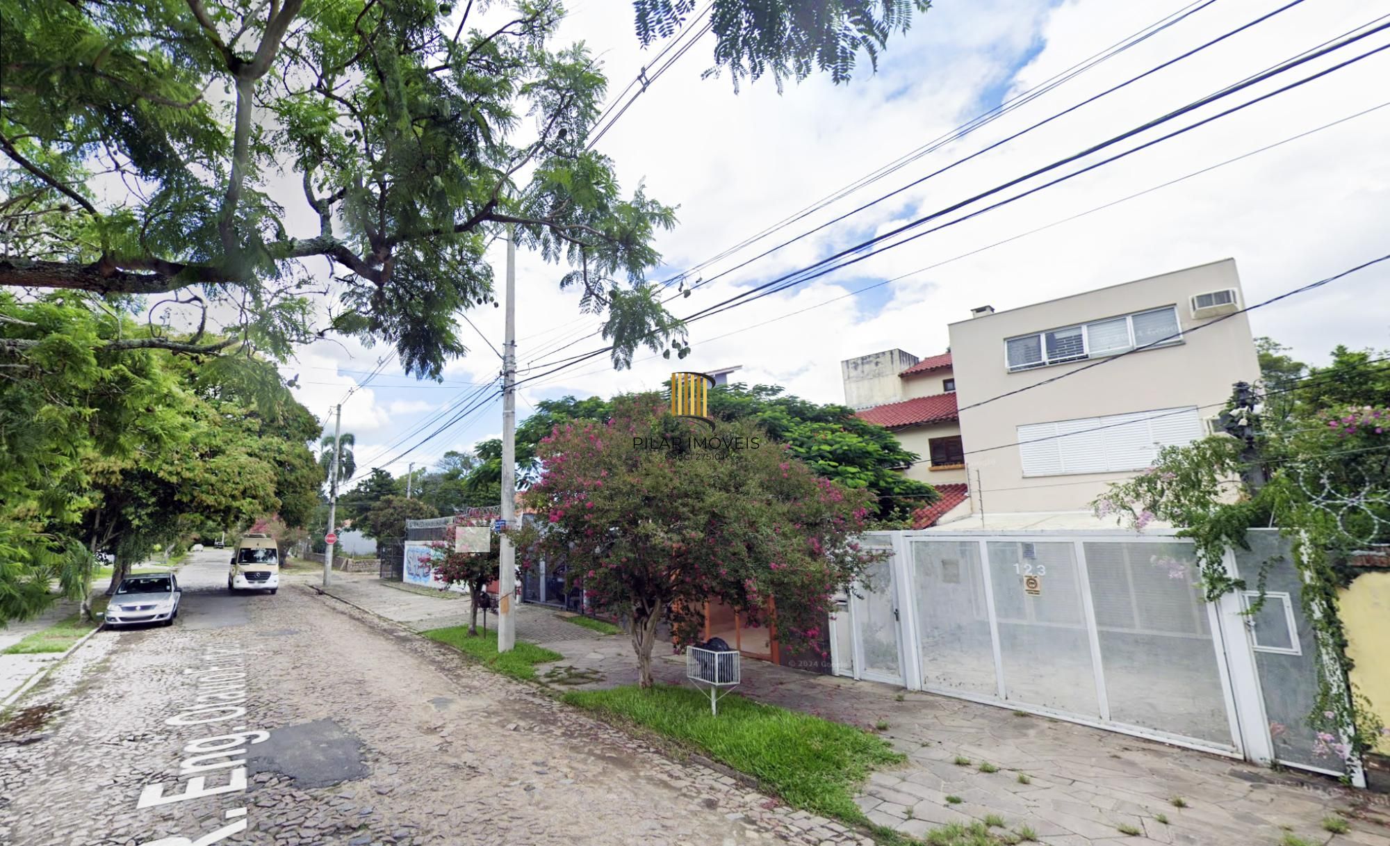 Casa com 4 quartos (02 suítes), 02 vagas cobertas no Bairro Ipanema - Pilar Imóveis