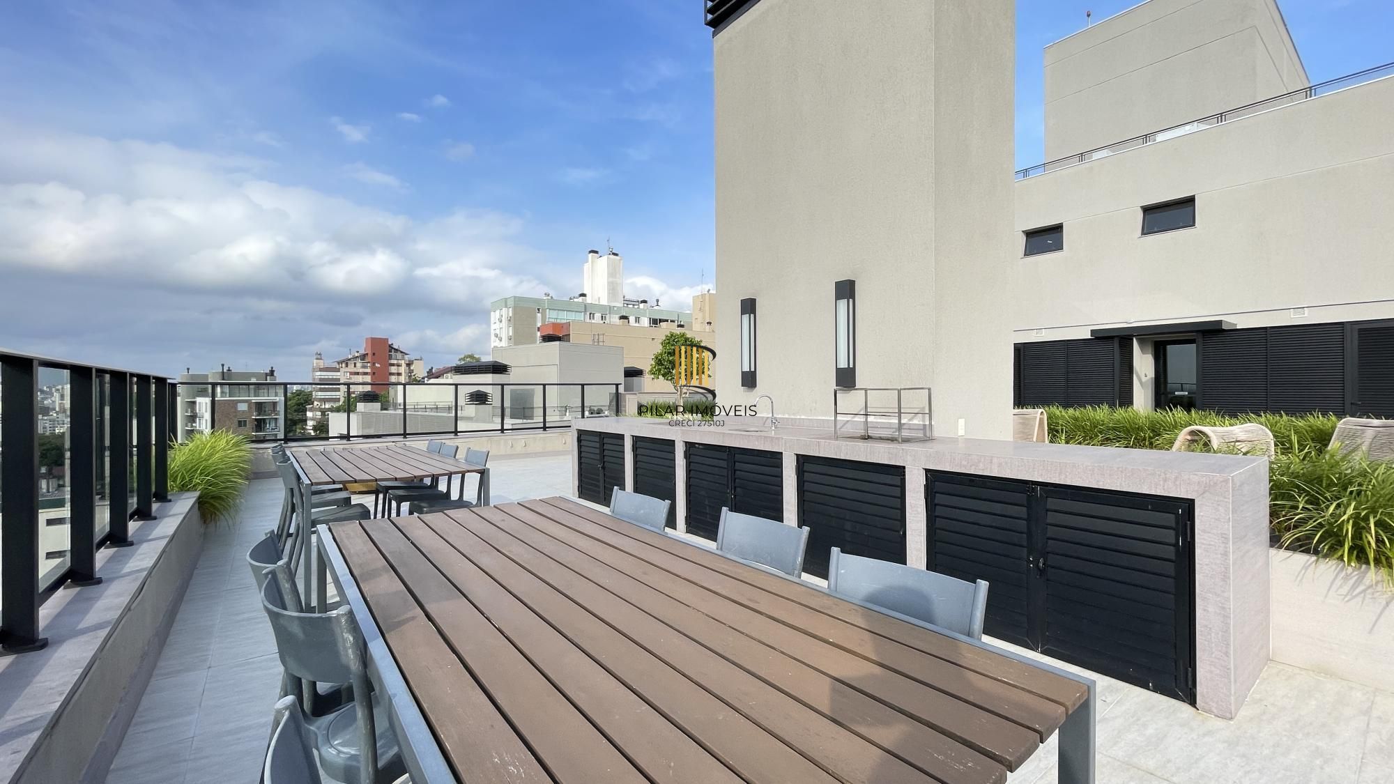LINDO APARTAMENTO 3 DORMITÓRIOS NO MENINO DEUS