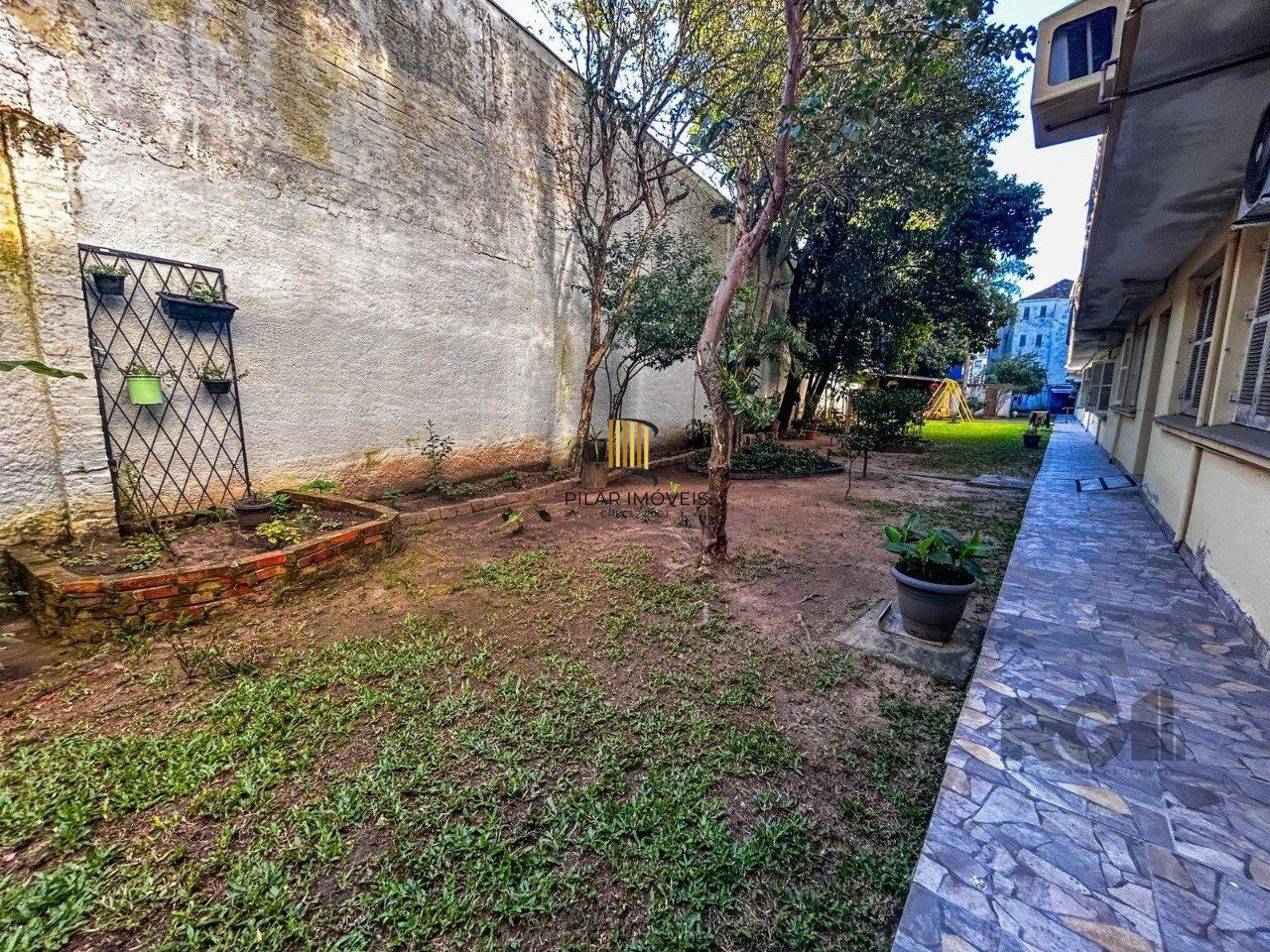 Apartamento de 01 Dormitório no Bairro Partenon com 38,00 m² de área Privativa